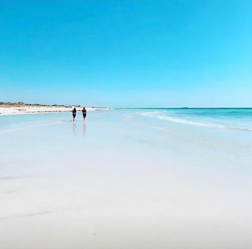 Arbacani Holydays Апартаменты *